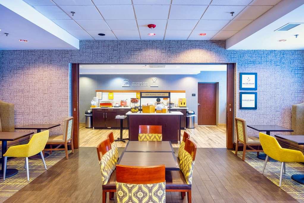 Hampton Inn Haverhill Restaurant bilde