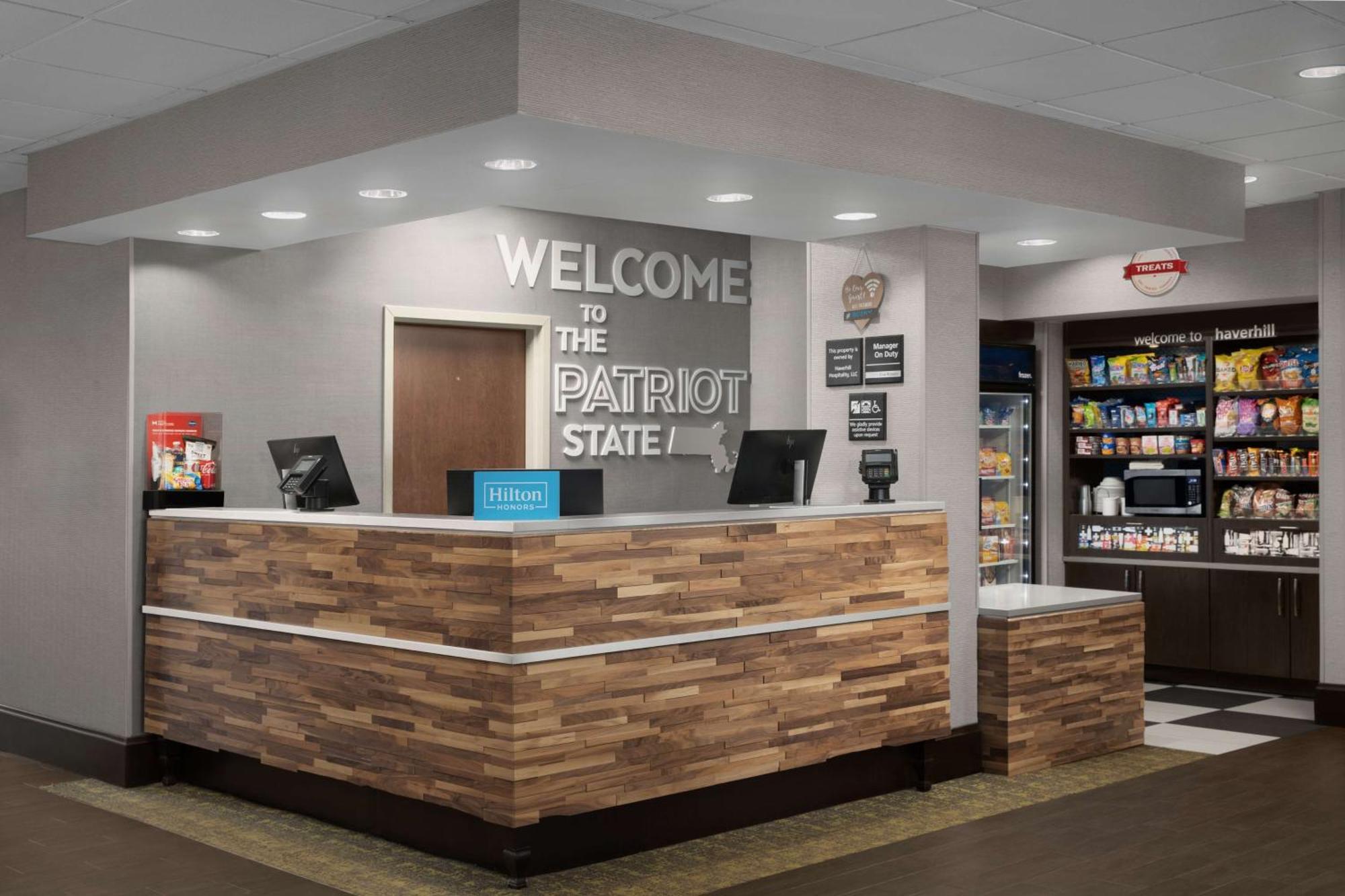 Hampton Inn Haverhill Eksteriør bilde